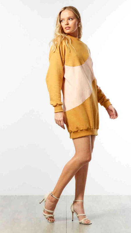 VESTIDO CURTO MOLETOM