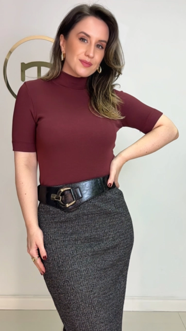 Blusa malu manga curta gola alta