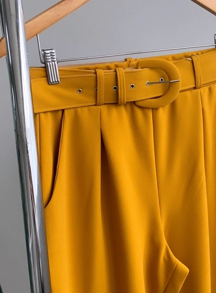 calca de malha crepe com pregas