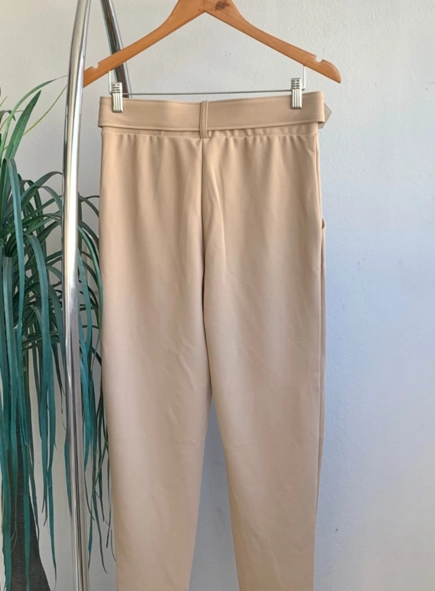 calca de malha crepe com pregas