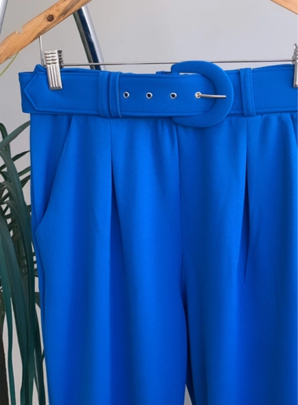 calca de malha crepe com pregas