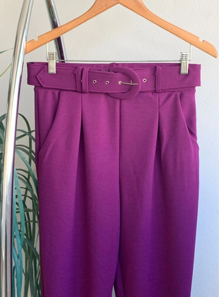 calca de malha crepe com pregas