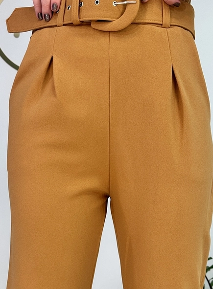 calca de malha crepe com pregas