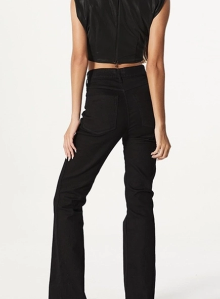 calca sarja flare open