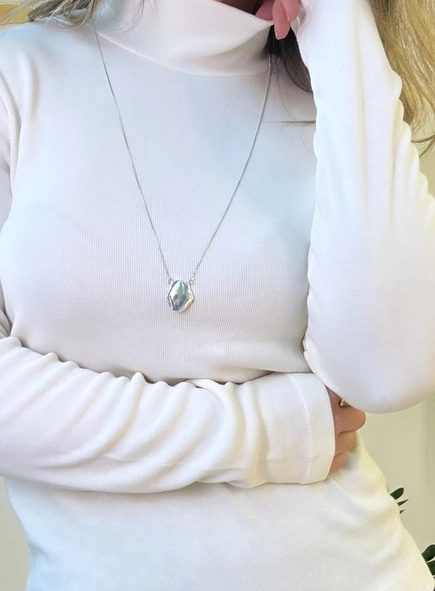 blusa malu manga longa gola alta