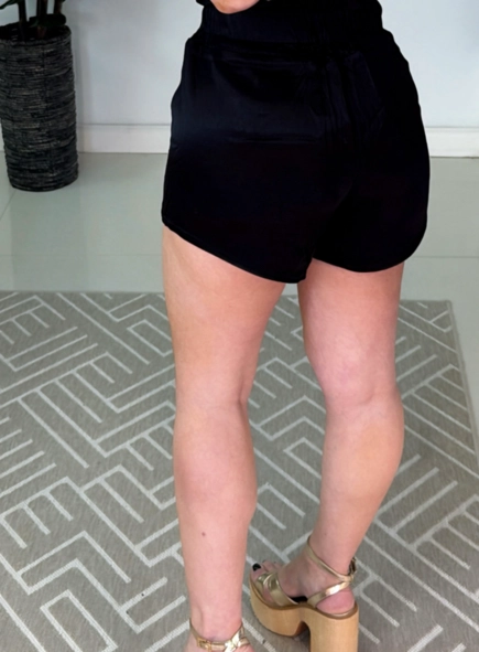 short cintura alta paetê