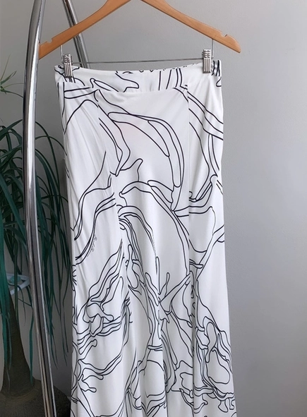 saia midi saturnia borda barroca