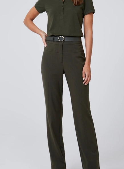 calça reta alfaiataria com recortes dudalina