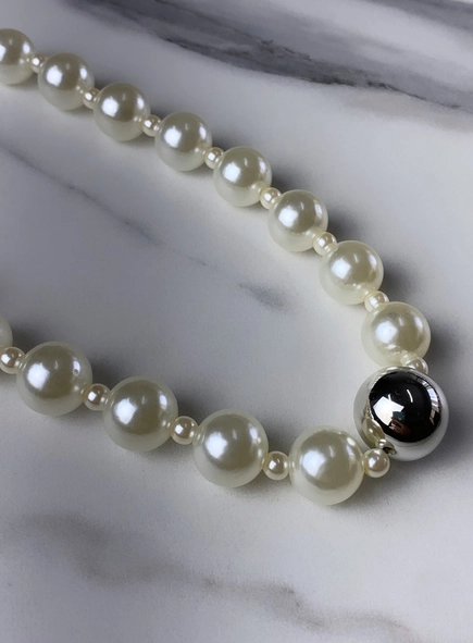 colar pérolas diversas