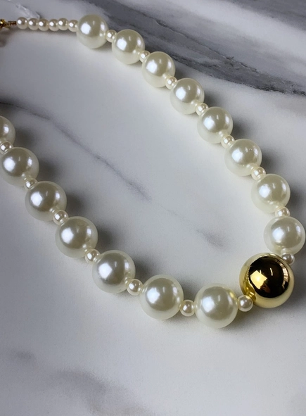 colar pérolas diversas