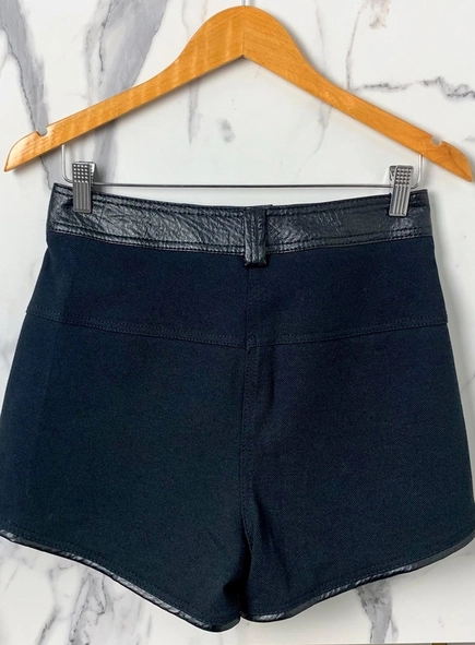 short open pu