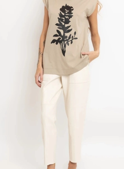 camiseta sem manga renascer borda barroca