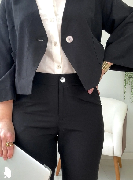 calça reta viscolinho bless borda barroca