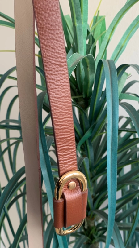 Cinto couro passante oval gold