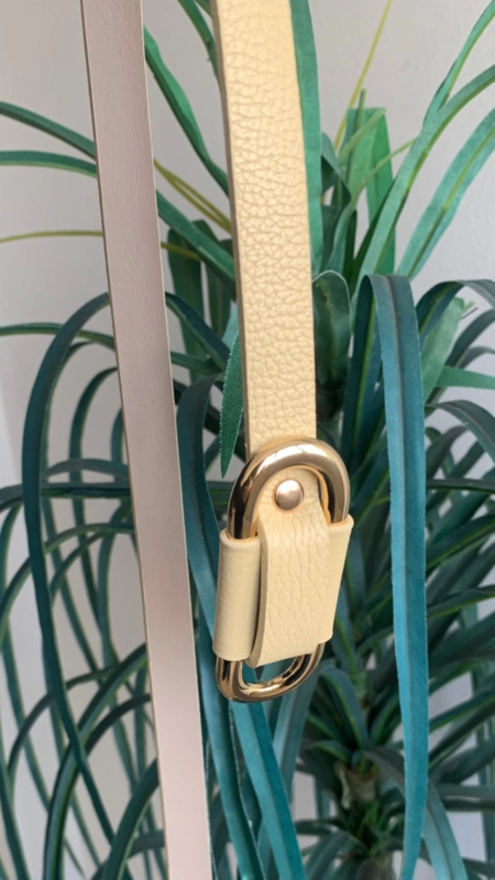 Cinto couro passante oval gold