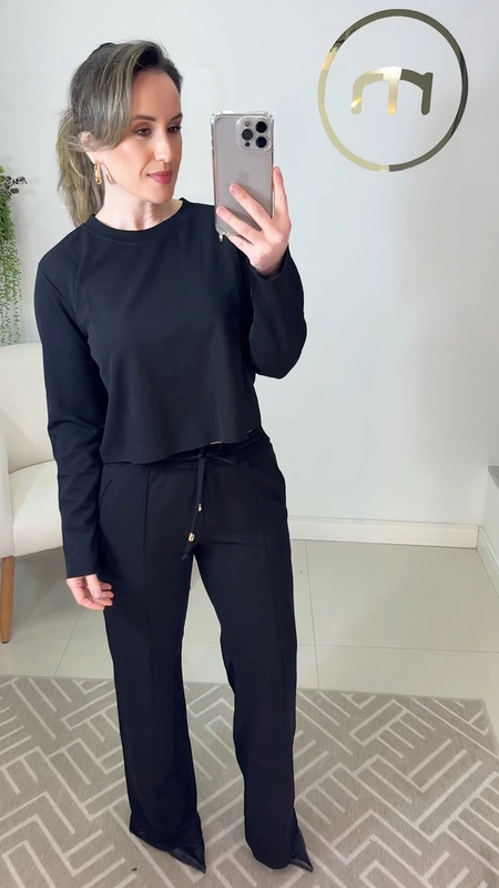 Calça sport chic wideleg malha crepe