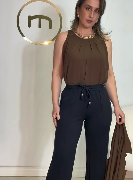 calça sport chic wideleg malha crepe