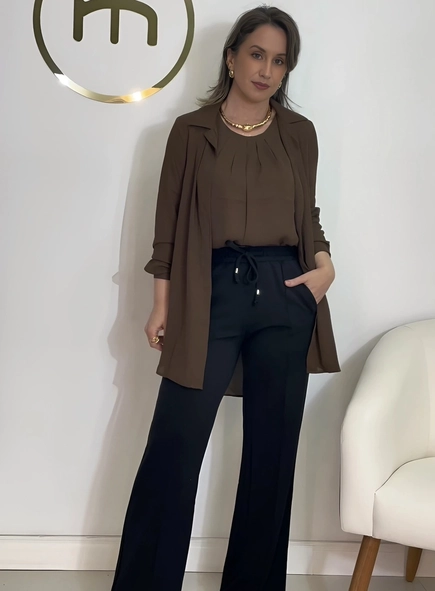 calça sport chic wideleg malha crepe