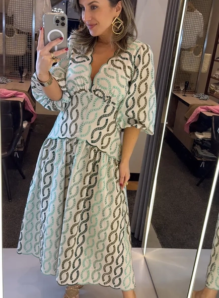 vestido midi laise com manga fresh sofistic