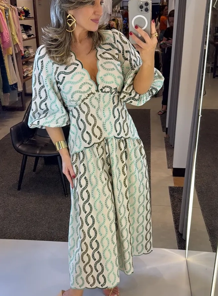 vestido midi laise com manga fresh sofistic