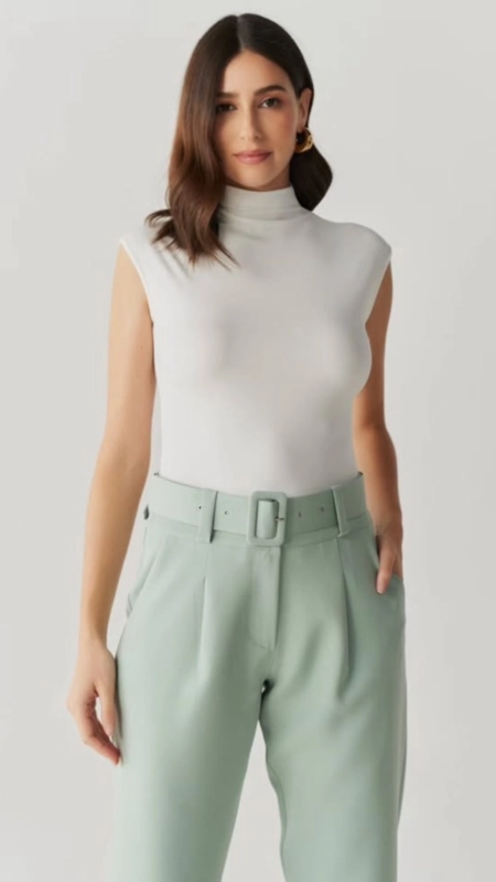 Blusa malha soft gola chic