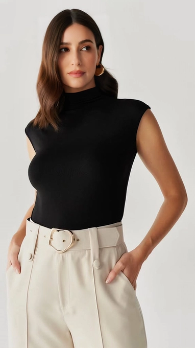 Blusa malha soft gola chic