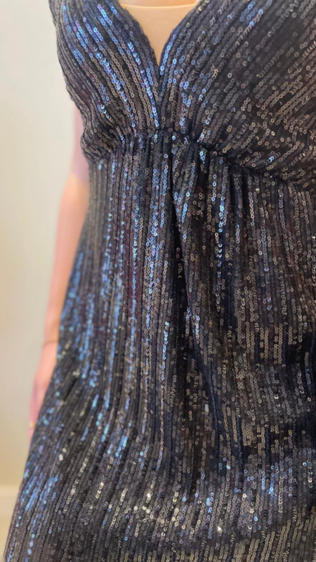 vestido paetê dec v fundo