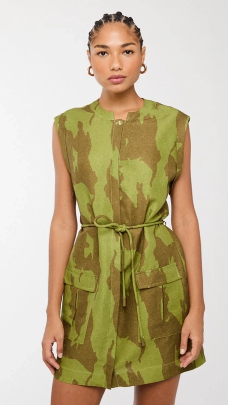vestido curto animale camuflado bamboo