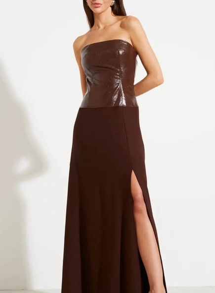 vestido longo crepe e pu sem alça forum