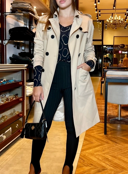 trench coat goya borda barroca