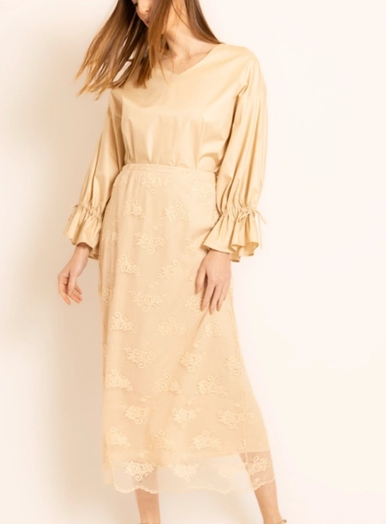 saia midi renda borda barroca