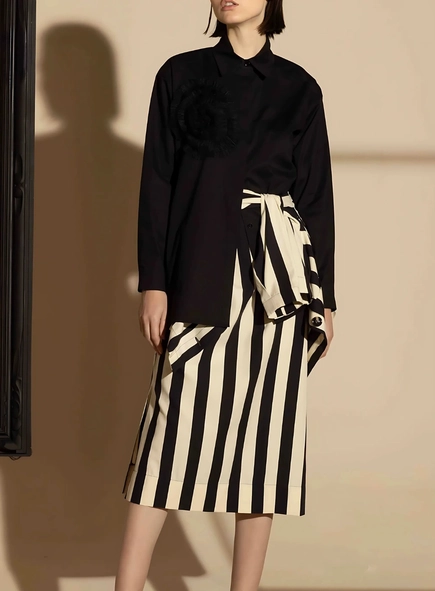 camisa alongada flor tricoline borda barroca