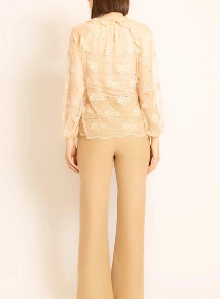 blusa renda borda barroca