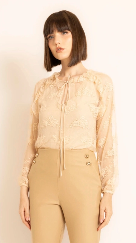 blusa renda borda barroca