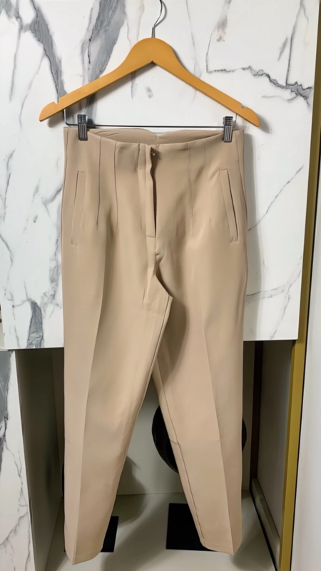 Calça alfaiataria cintura alta pietra