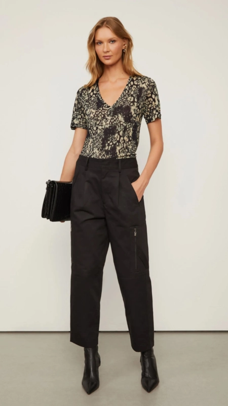 Blusa dec v manga curta onça parda animale
