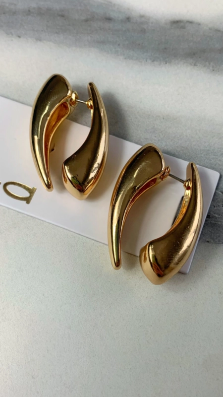 Brinco earcuff gota slim dupla tarracha