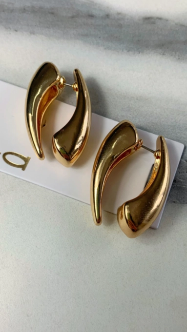 Brinco earcuff gota slim dupla tarracha