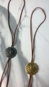 Colar camurça gravatinha boho