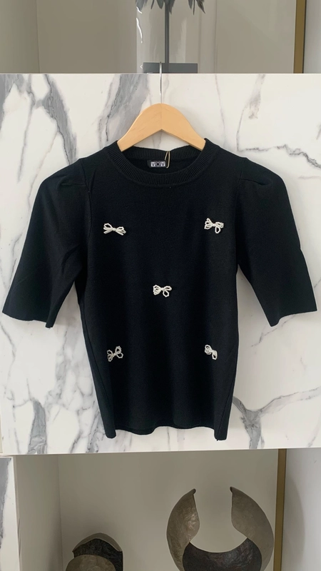 blusa tricot lacinho pérolas