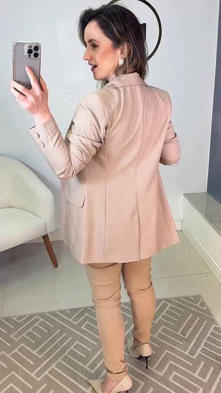 blazer alongado botão forrado
