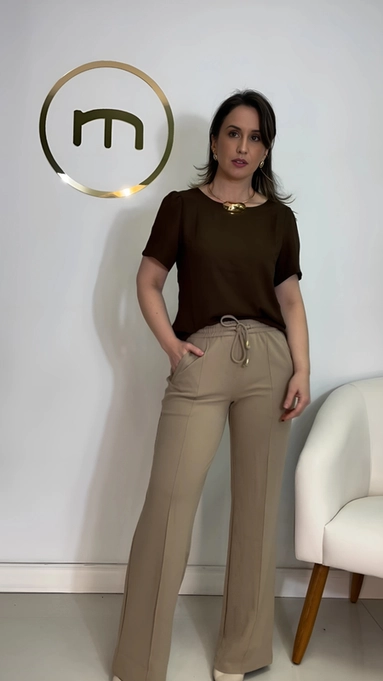 blusa crepe manga curta chic