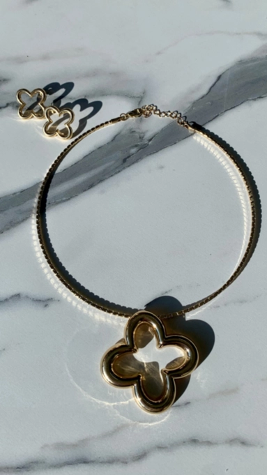 Conjunto colar e brinco lucky charms