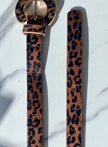 cinto fino animal print fivela arco