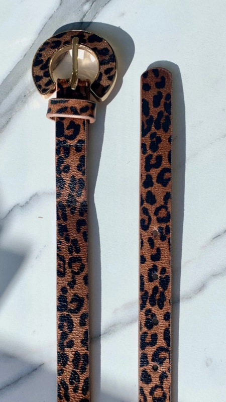 Cinto fino animal print fivela arco