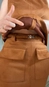 conjunto blusa e saia bolsos suede com cinto