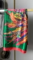 lenço estampado plumas 90x90