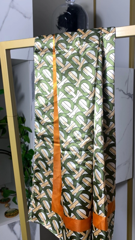 lenço estampado elos 90x90