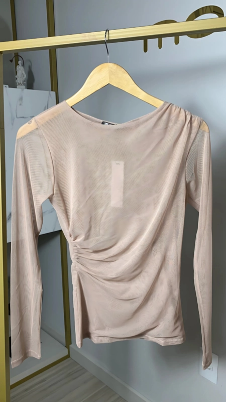blusa tule manga longa drapeada