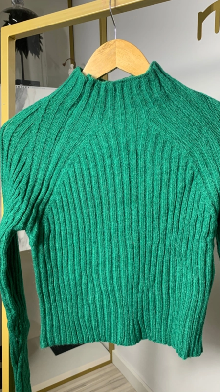 blusa tricot canelada gola alta